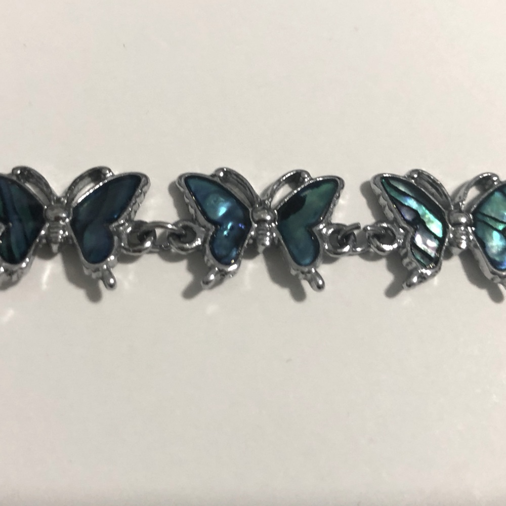 Vintage natural shell butterfly bracelet, silver tone, 7” long